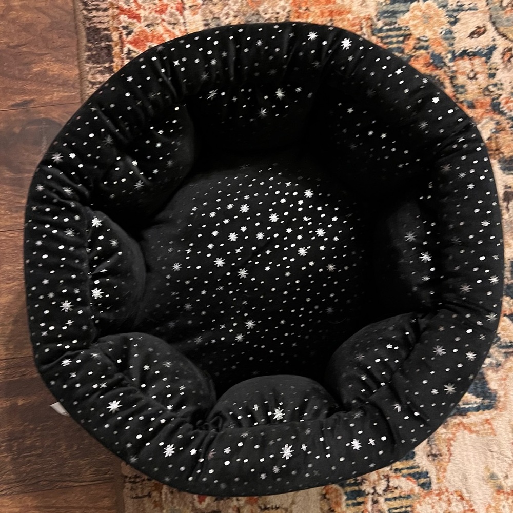 Black Starry Plush Cat Bed - Cozy Round Pet Nest